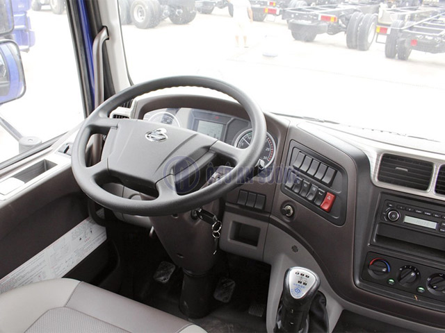 Nội thất xe tải Chenglong M3